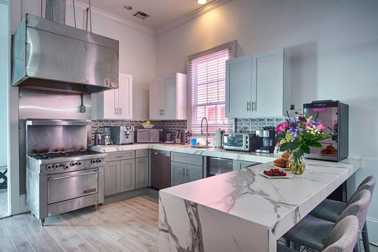 Five Br - Sleeps 10! Steps From French Quarter Villa New Orleans Bagian luar foto